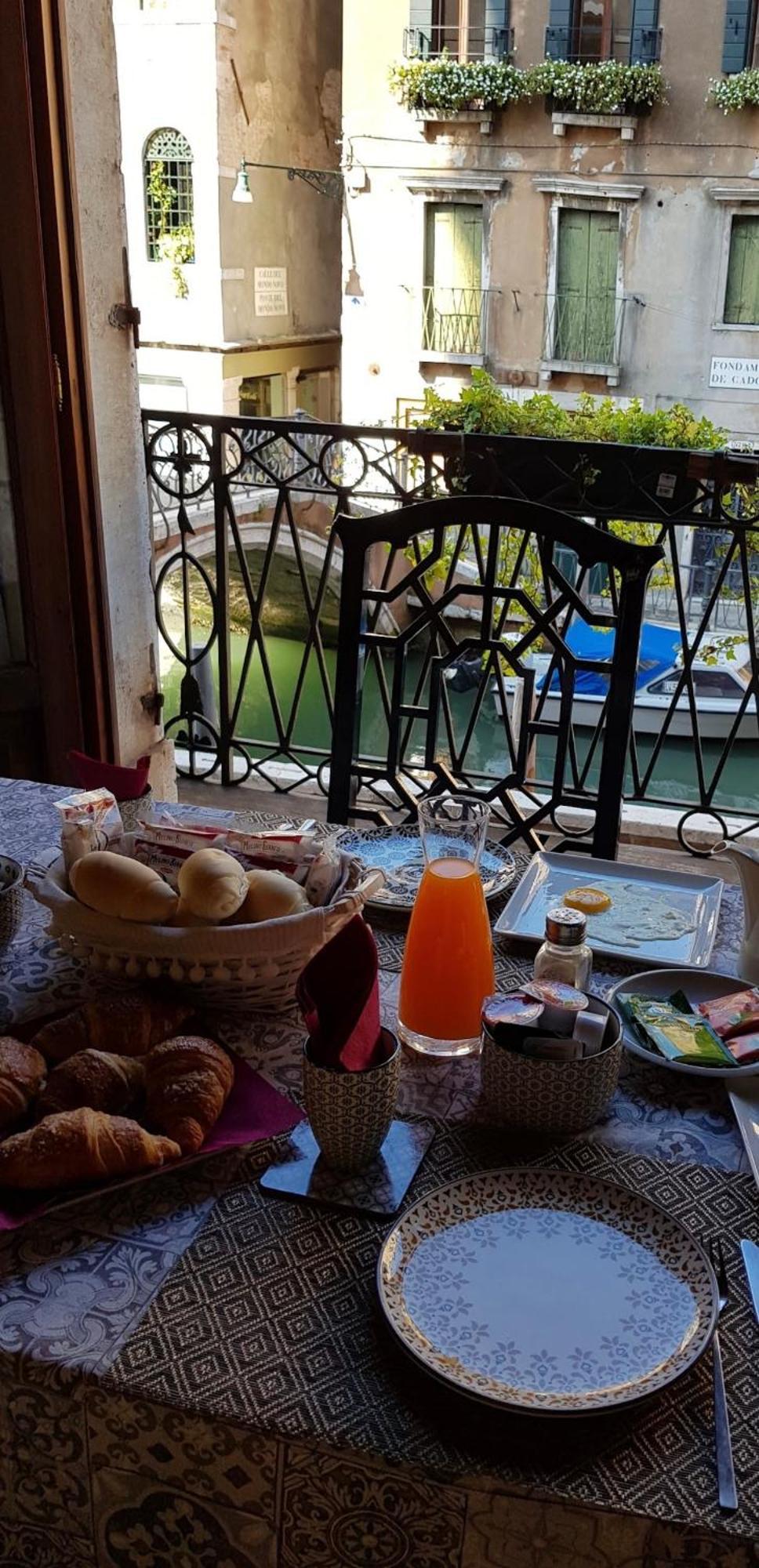 Couette-café Luxury San Firmino Canal View 2*
