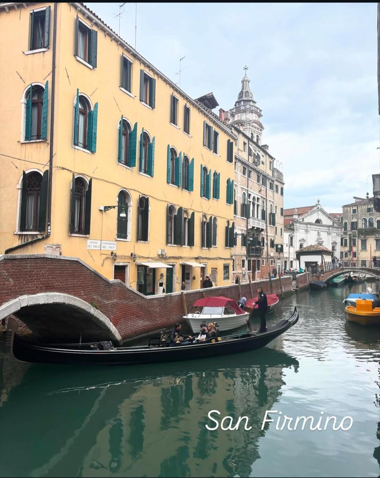 Luxury San Firmino Canal View 2* Venise