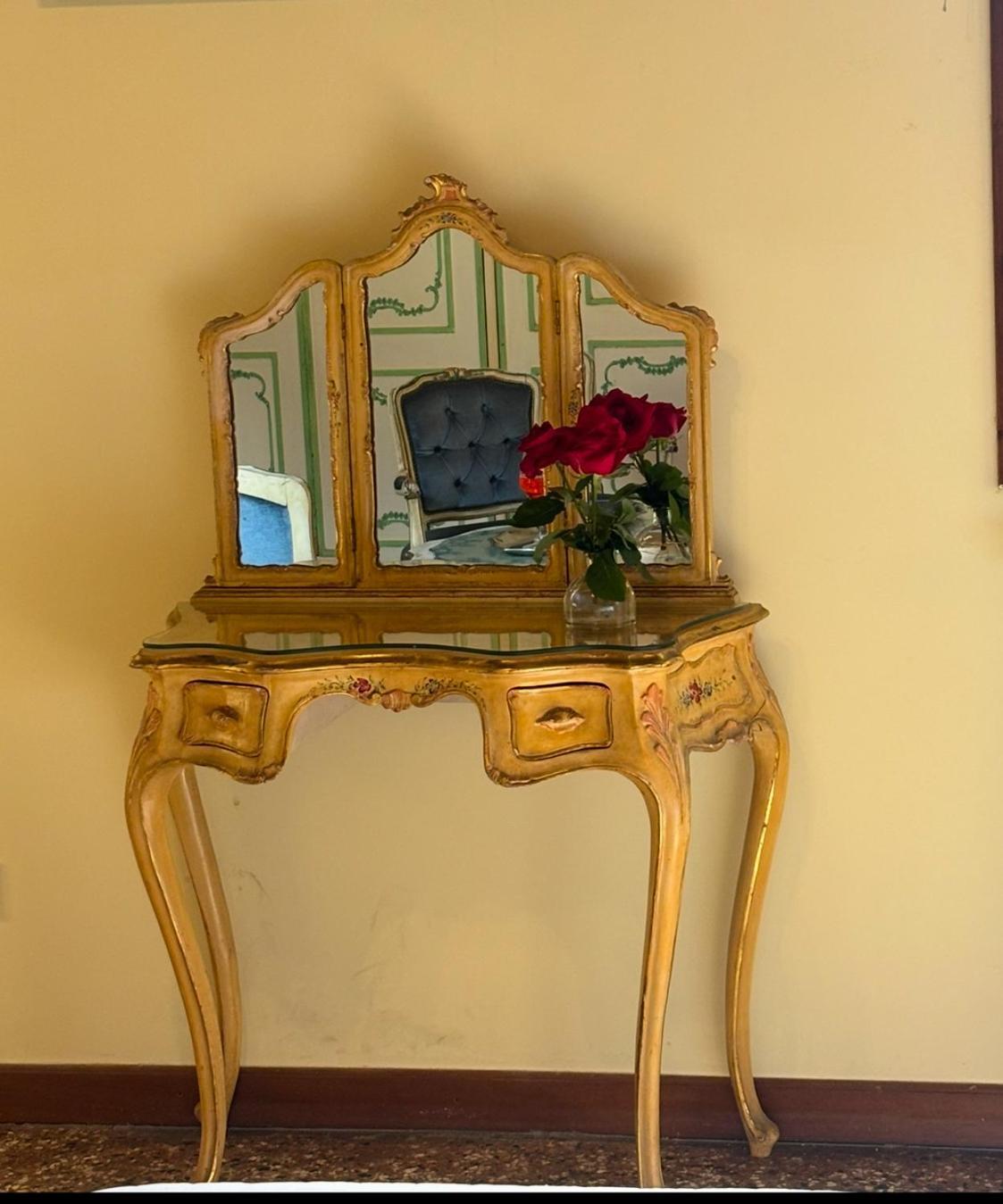 Luxury San Firmino Canal View Couette-café