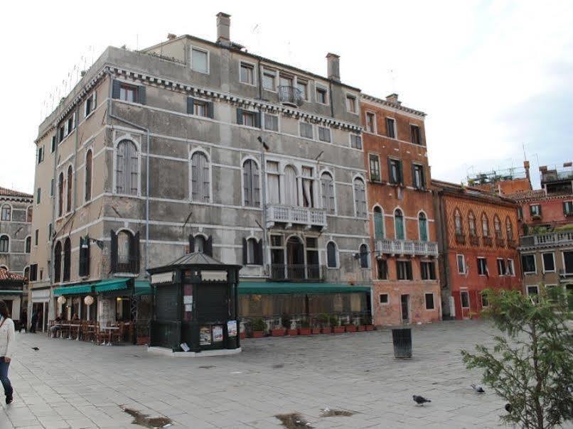 Luxury San Firmino Canal View Couette-café Venise